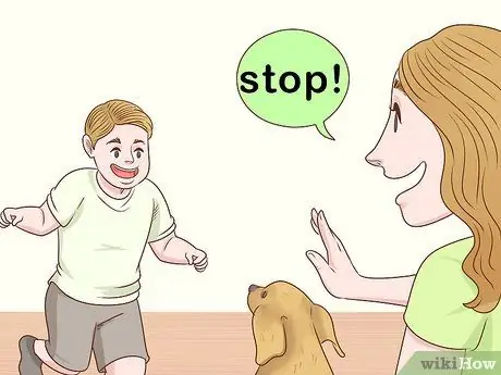 Помогите собаке преодолеть страх перед детьми Шаг 11