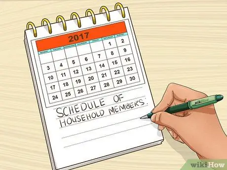 Помогите собаке приспособиться к распорядку домашнего хозяйства Шаг 1