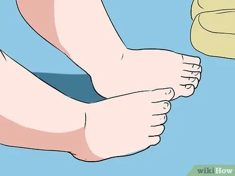 Обеспечьте безопасность своего ребенка, когда он учится ходить Шаг 2