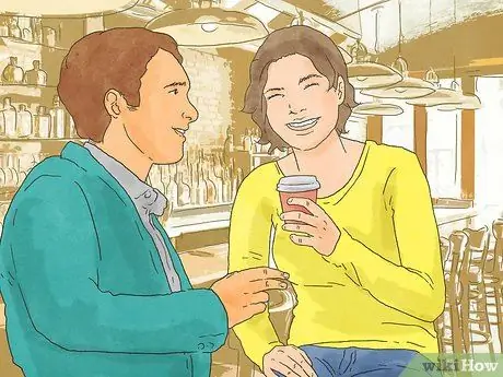 Наберитесь смелости поговорить с девушкой Шаг 11