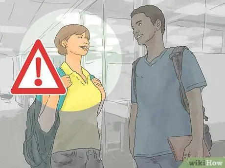 Наберитесь смелости поговорить с девушкой Шаг 7