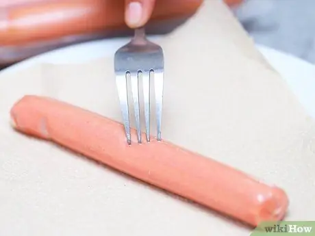 Приготовить хот-дог в микроволновой печи. Шаг 2