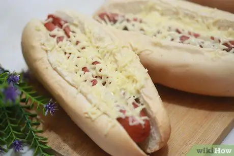 Испечь хот-доги Шаг 4