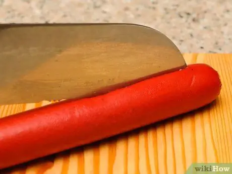 Приготовить острые хот-доги Шаг 3