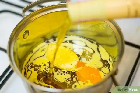 Приготовить горячий сидр с маслом Шаг 6