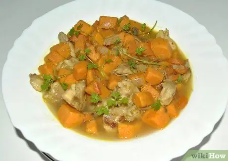 Приготовить рагу из курицы и сладкого картофеля Шаг 12