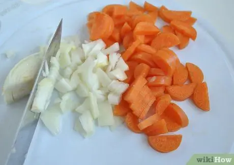 Приготовить рагу из курицы и сладкого картофеля Шаг 3