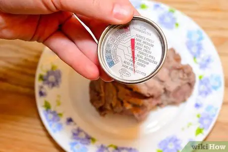 Как узнать, приготовлена ли солонина Шаг 6