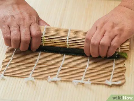 Приготовить суши с лобстером шаг 11