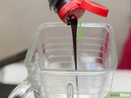 Приготовить шоколадно-банановый молочный коктейль Шаг 4