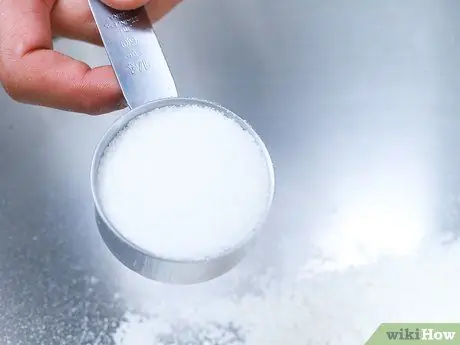 Приготовить смесь для торта, шаг 2