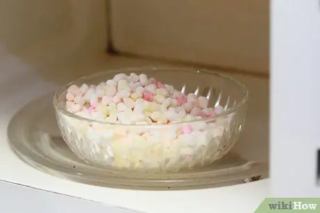 Приготовить лакомство для криспи из слоеного риса, шаг 2