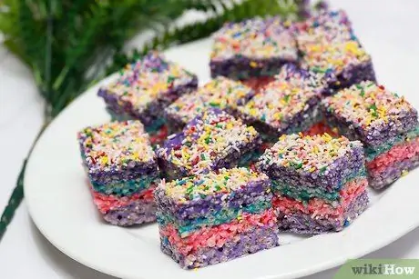 Приготовить лакомство для криспи из слоеного риса Шаг 8