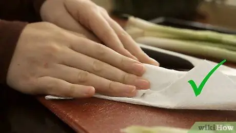 Нарезать зеленый лук Шаг 7