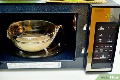 Приготовить пудинг из патоки в микроволновке, шаг 6