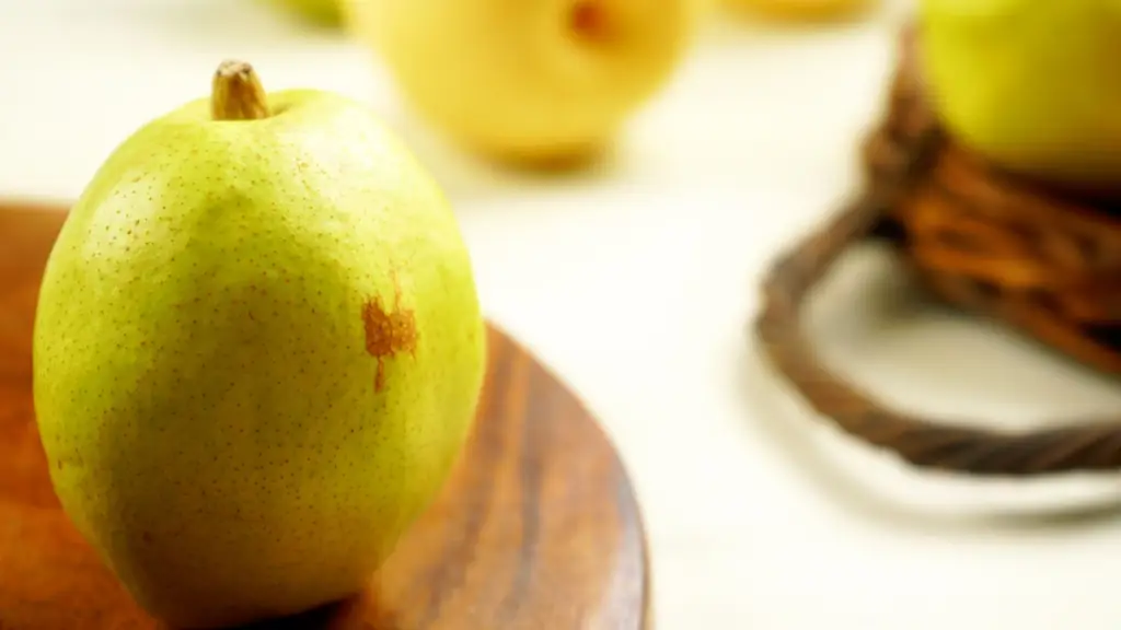 Простые и эффективные способы сохранить свежесть нарезанных груш и избежать потемнения