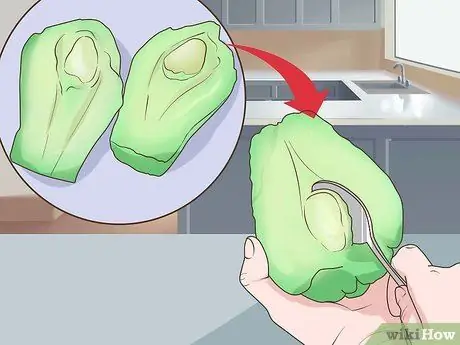 Выберите и используйте чоко (кабачок чайот) Шаг 6