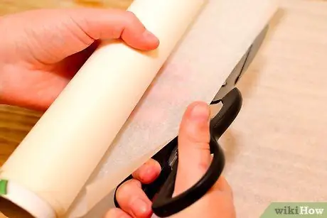 Оберните бутерброд вощеной бумагой, шаг 1