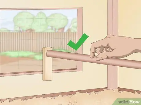 Угостить шмеля у кур Шаг 11