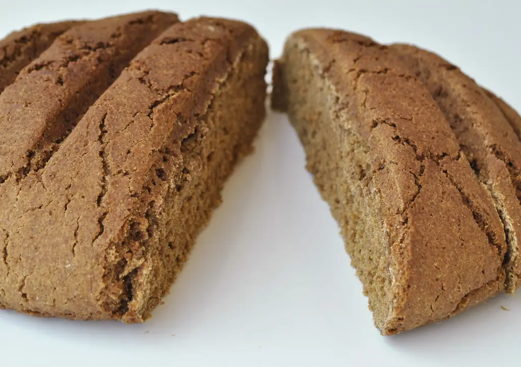 Как приготовить ржаной хлеб (с иллюстрациями)