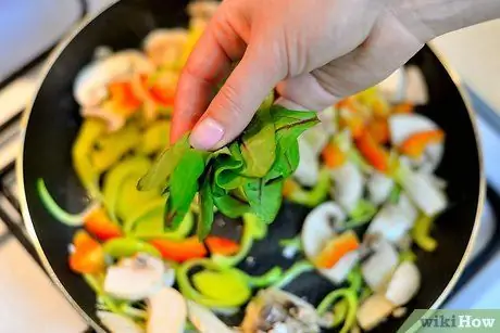 Приготовить кресс-салат Шаг 9