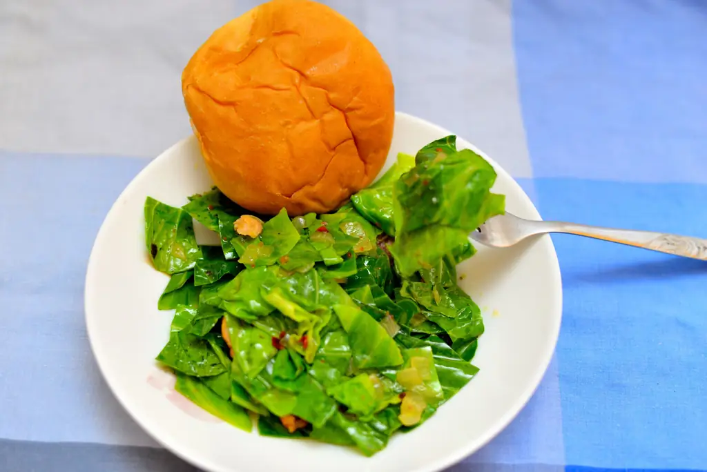 3 способа приготовить зелень капусты по-южному