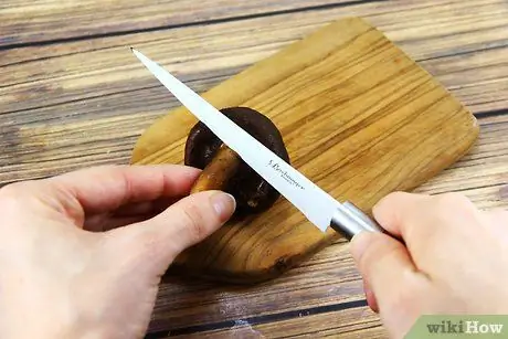 Приготовить грибы шиитаке, шаг 2