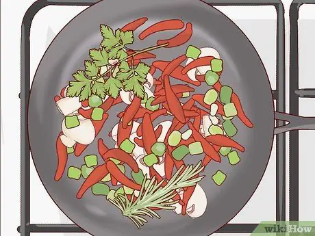 Приготовьте смесь грибов Шаг 3