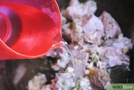 Приготовьте западноафриканскую бамию и суп фуфу, шаг 2