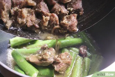 Приготовьте западноафриканский суп с бамией и фуфу, шаг 6