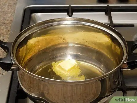 Приготовить французскую запеканку с луковым супом, шаг 2