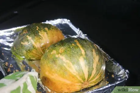 Запекать желудевые кабачки Шаг 4