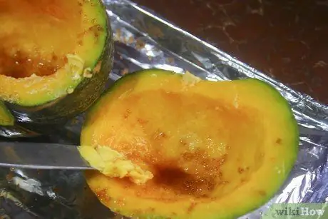 Запекать желудевые кабачки Шаг 5