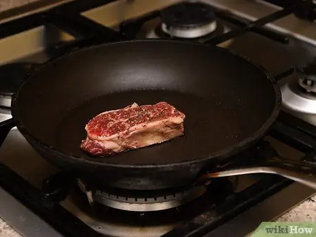 Приготовьте стейк и картофельное пюре с ограниченным бюджетом. Шаг 9