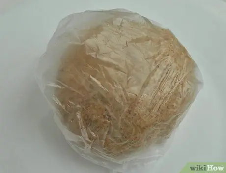 Сделайте Лачха Паратху Шаг 3