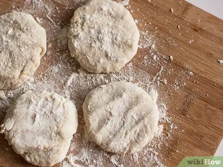 Сделайте Jowar Roti Step 7