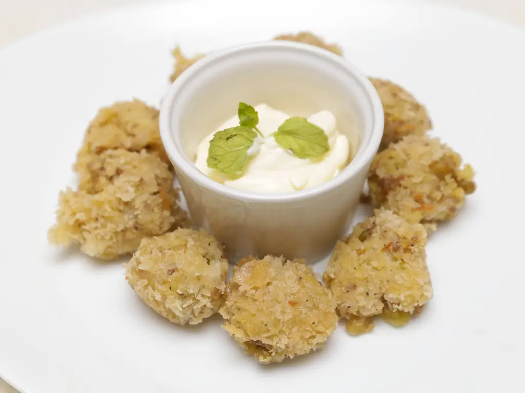 Как приготовить картофельные крокеты (с иллюстрациями)