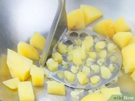 Сделайте Skordalia Шаг 4