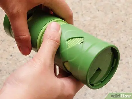 Приготовить суп Zoodle Шаг 1