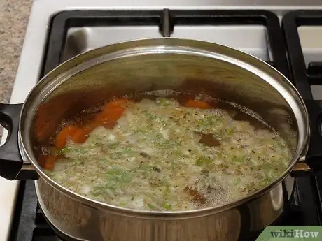 Приготовить суп Zoodle Шаг 12