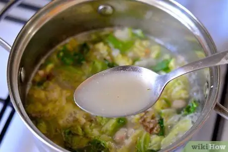 Приготовьте эскарол и фасолевый суп, шаг 5