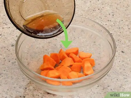 Подслащивайте продукты кленовым сиропом Шаг 12