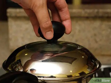 Приготовьте красное вино для стейка Шаг 6