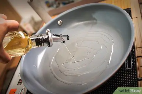 Приготовить соус из красного вина для пасты Шаг 1