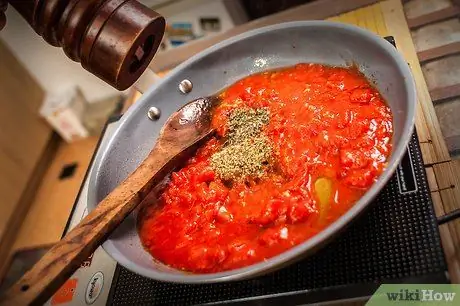 Приготовьте соус из красного вина для пасты Шаг 4