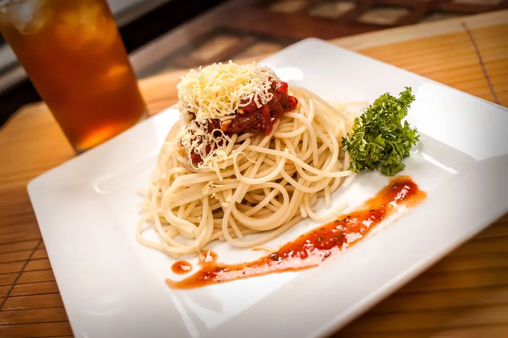 Как приготовить соус из красного вина для пасты: 8 шагов (с иллюстрациями)