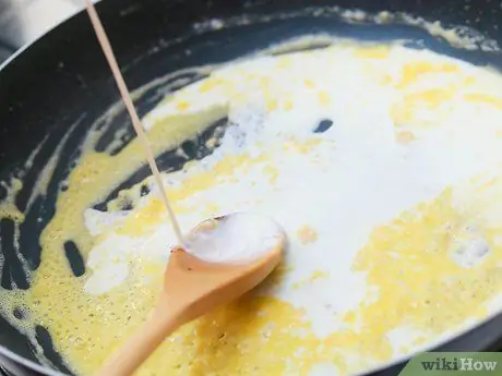 Приготовить соус субиз шаг 5