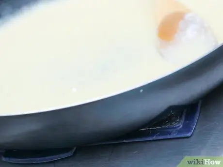 Приготовить соус субиз шаг 7