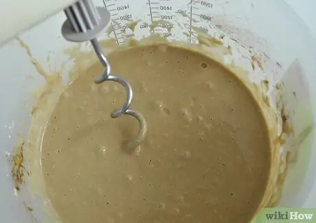 Приготовьте обеденные булочки с патокой, шаг 3
