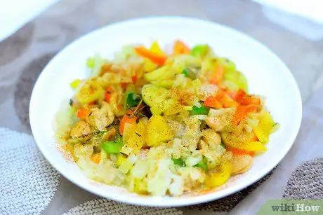 Сделайте Ackee and Saltfish Шаг 11